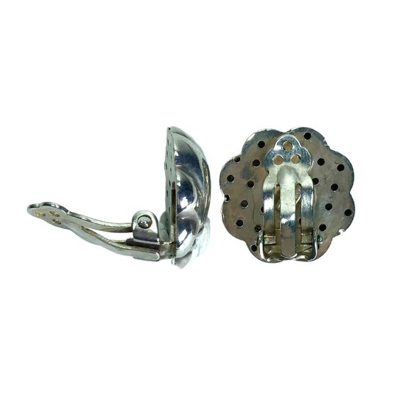 Vintage Sterling Silver Clam Scallop Shell Puffed Clip-on Earrings Made in Italy - Picture 2 of 3